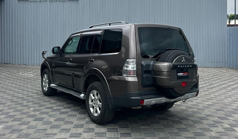 2009 Mitsubishi Pajero image-22