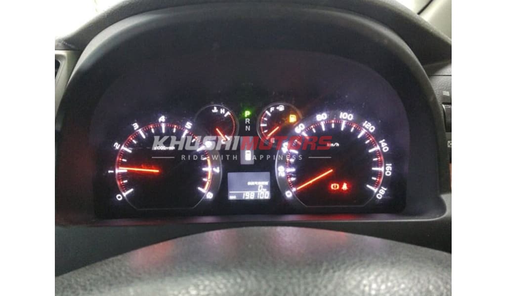 2010 Toyota Alphard image-7