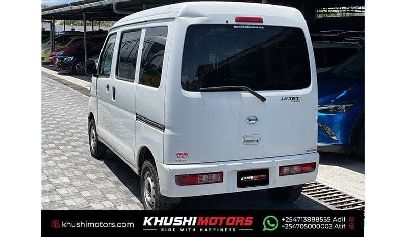 2014 Daihatsu Hijet image-4
