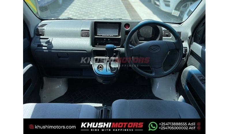 2014 Daihatsu Hijet image-6