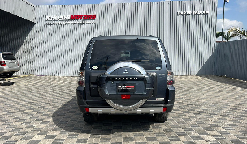 2007 Mitsubishi Pajero image-10