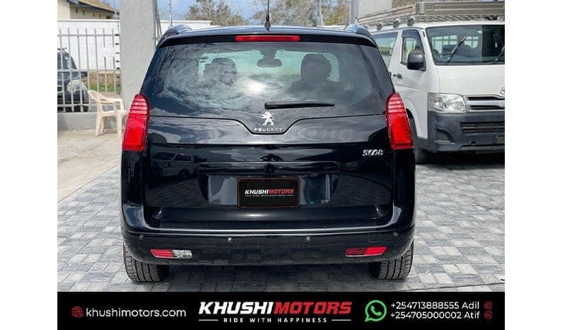 2015 Peugeot 5008 image-2