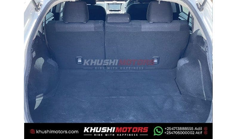 2015 Toyota Fielder image-2