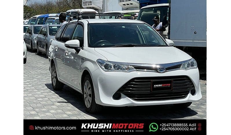 2015 Toyota Fielder image-4