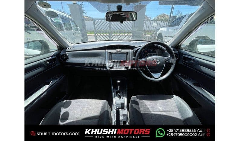 2015 Toyota Fielder image-6