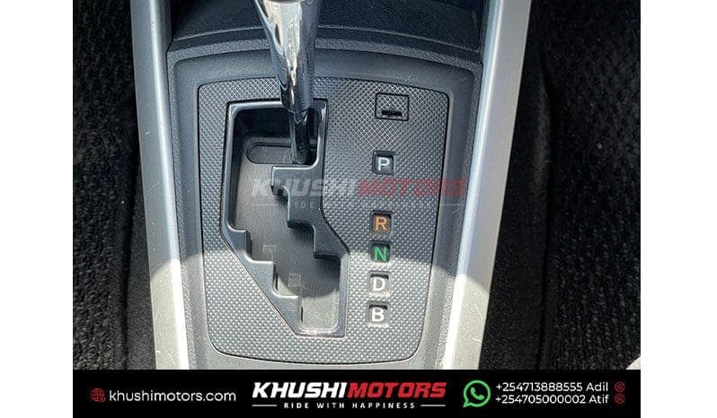 2015 Toyota Fielder image-9