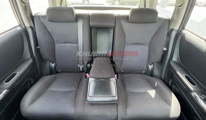 2005 Toyota Kluger image-16