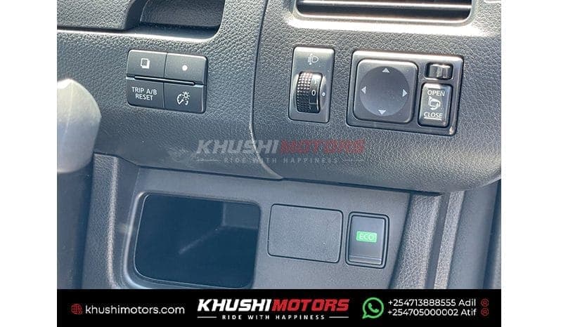 2015 Nissan Serena image-6