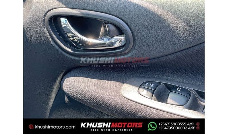 2015 Nissan Serena image-7