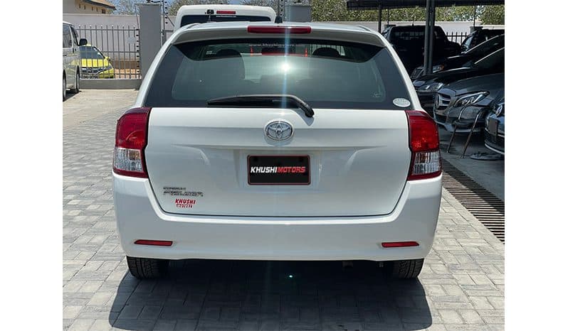 2015 Toyota Fielder image-3
