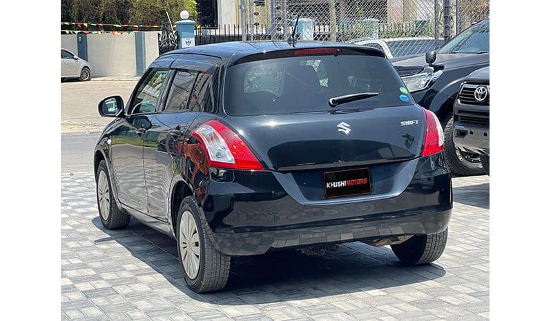 2015 Suzuki Swift image-4