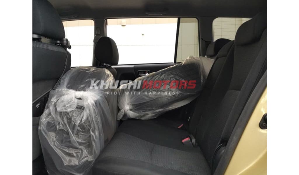 2002 Toyota Kluger image-7