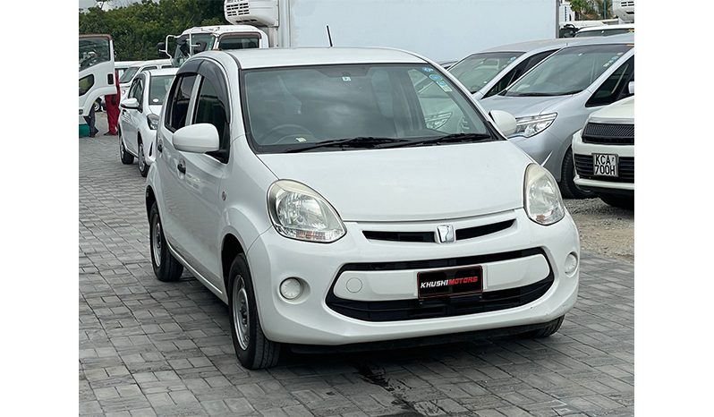 2016 Toyota Passo image-2