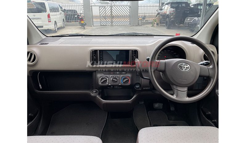 2016 Toyota Passo image-9