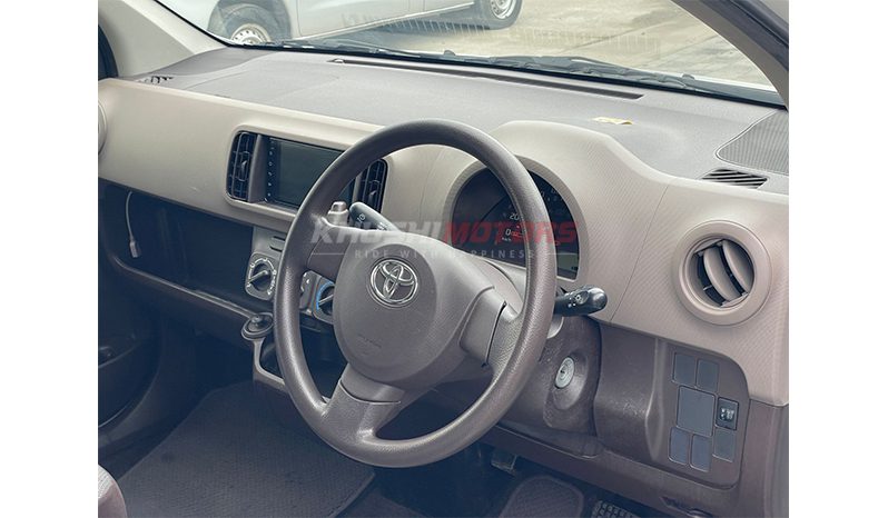 2016 Toyota Passo image-10