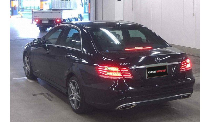 2016 Mercedes-Benz E220 image-3