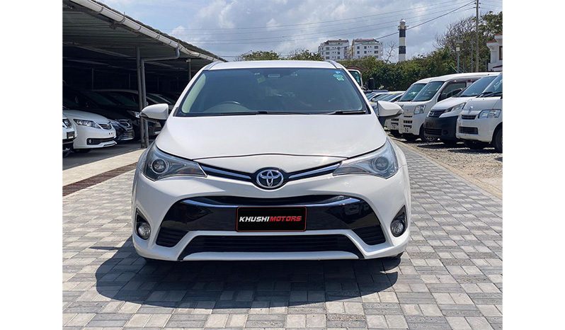 2016 Toyota Avensis image-1