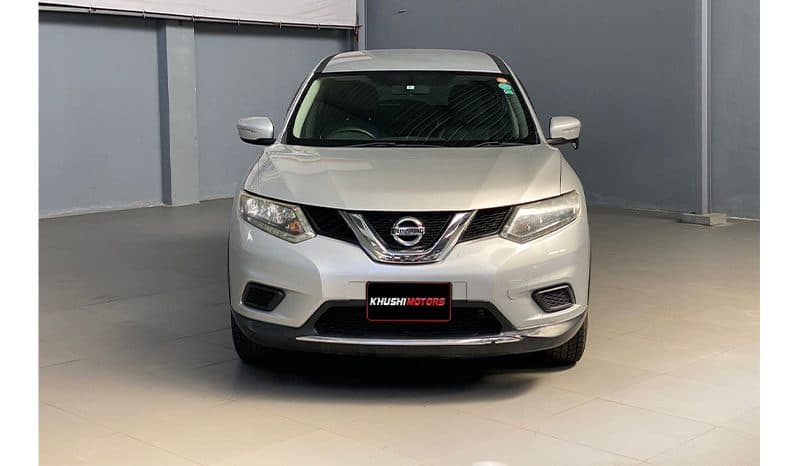 2016 Nissan Xtrail image-1
