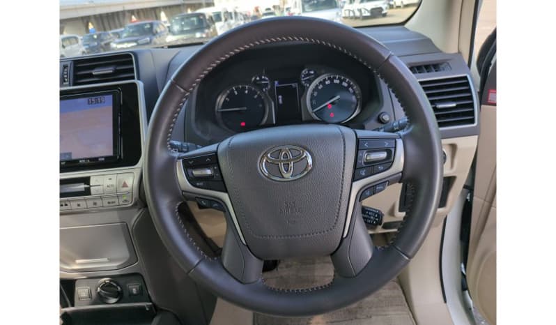 2019 Toyota Land Cruiser Prado TX-L image-6