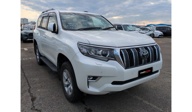 2018 Toyota Land Cruiser Prado TX image-1