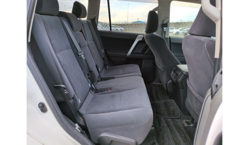 2018 Toyota Land Cruiser Prado TX image-8