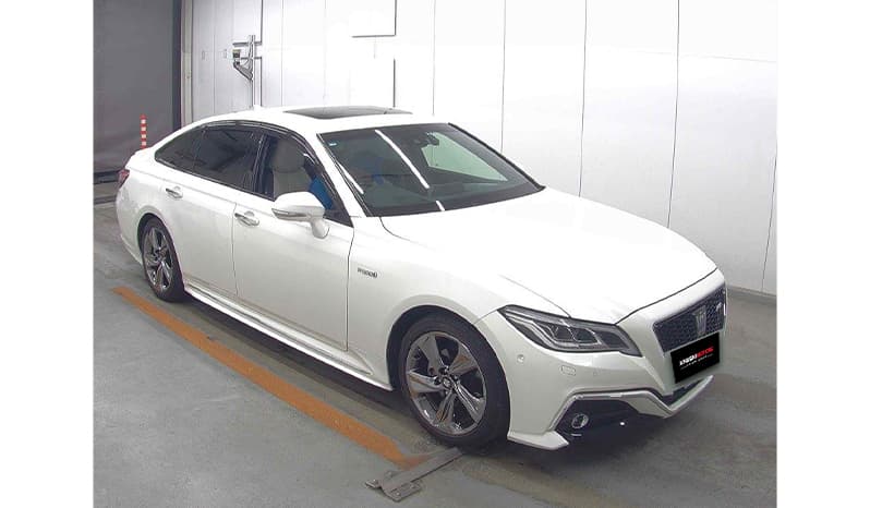 2018 Toyota Crown RS image-1