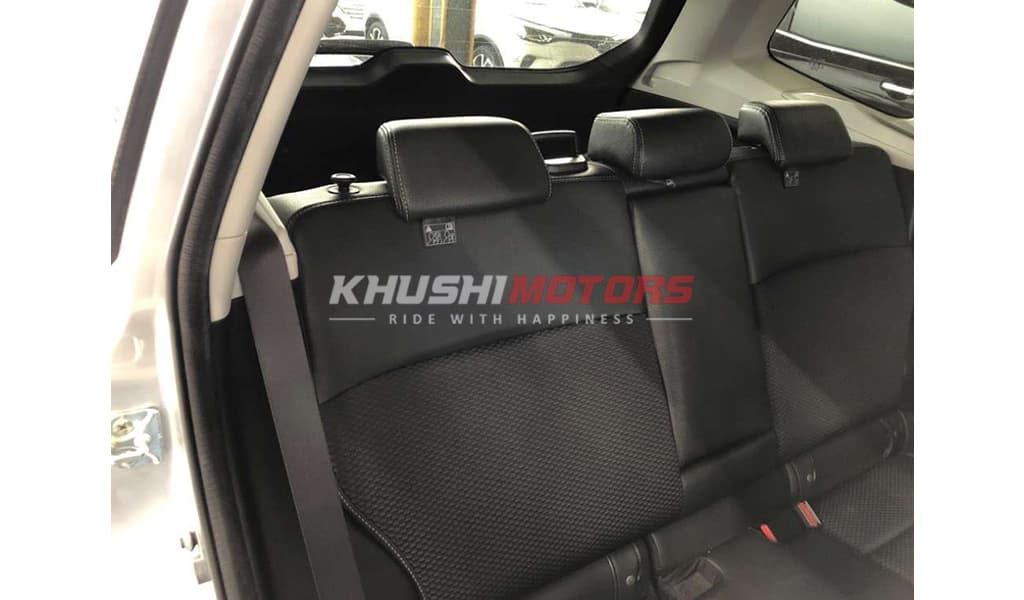 2015 Subaru Forester image-2