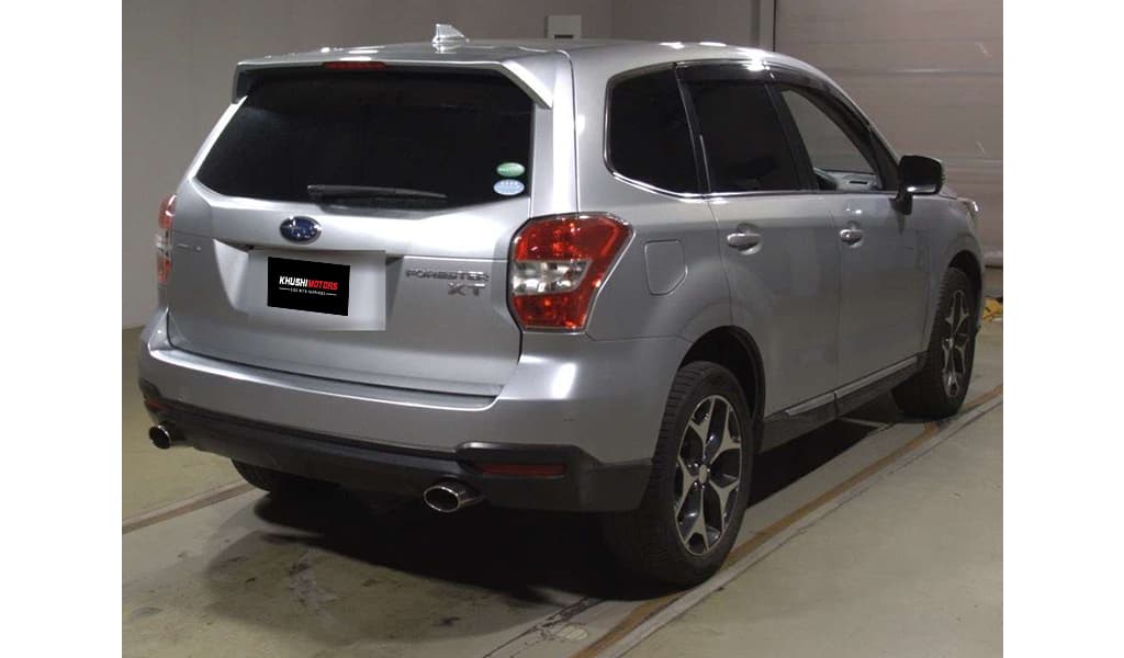 2015 Subaru Forester image-6