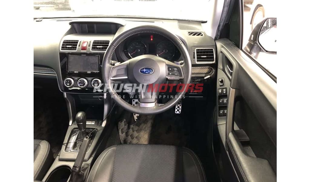 2015 Subaru Forester image-8