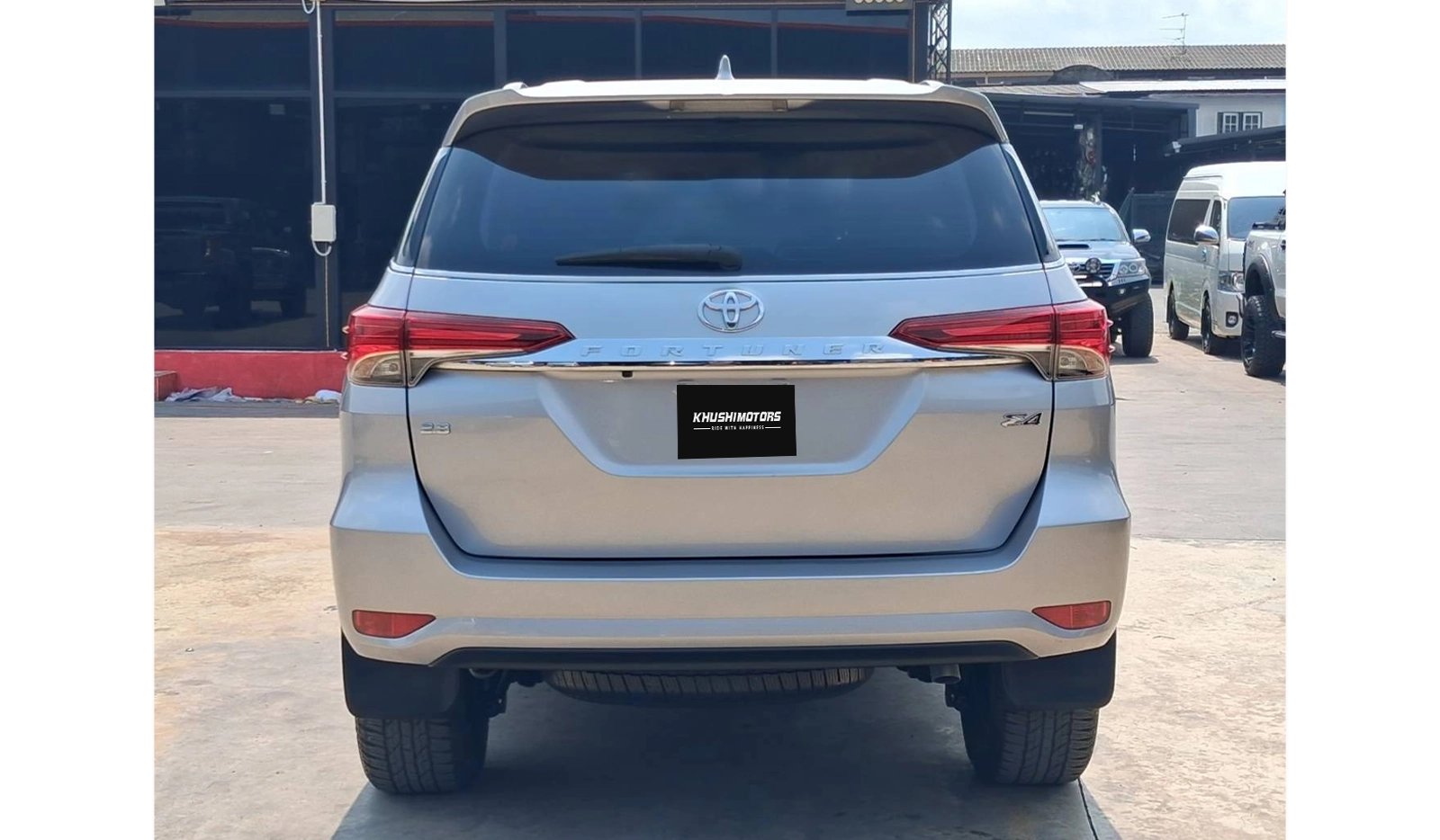 2019 Toyota Fortuner image-6