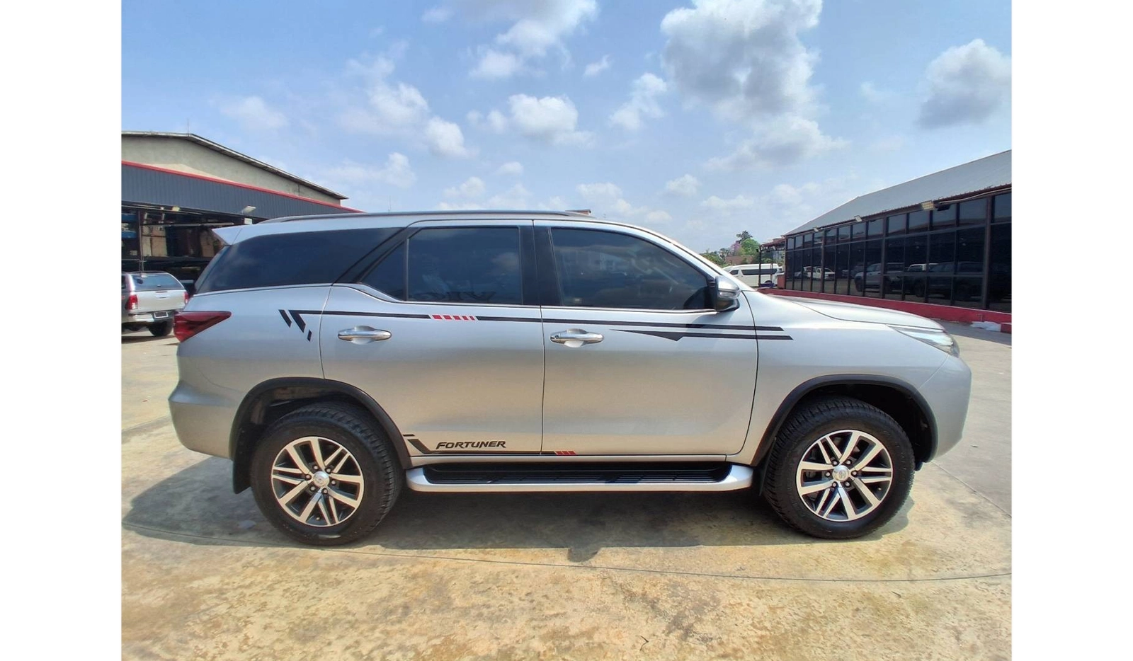 2019 Toyota Fortuner image-7