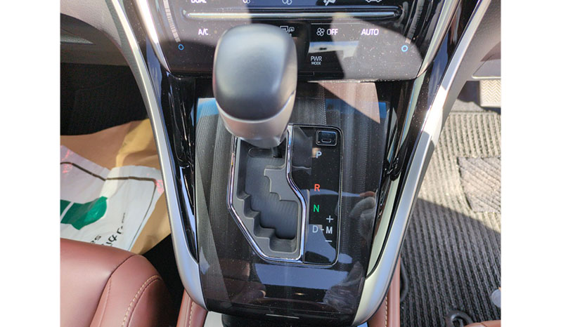 2019 Toyota Harrier Premium image-2