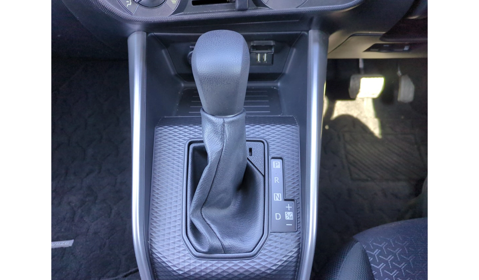 2019 Toyota Raize XS image-2