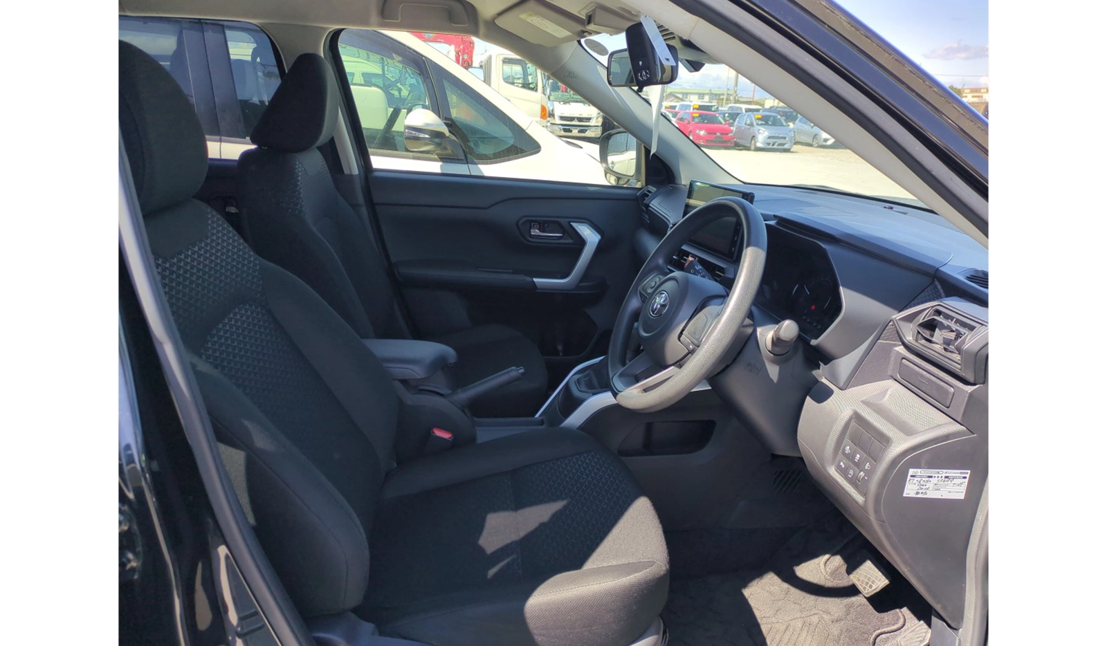 2019 Toyota Raize XS image-3
