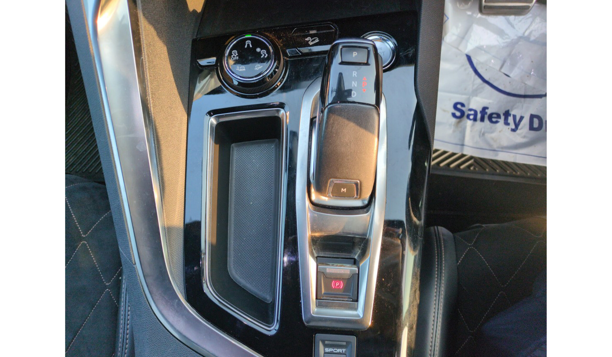 2019 Peugeot 3008 GT HDI image-7