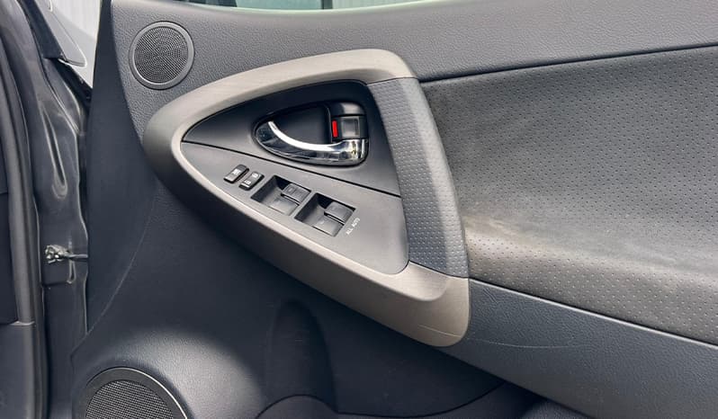 2007 Toyota RAV4 image-16