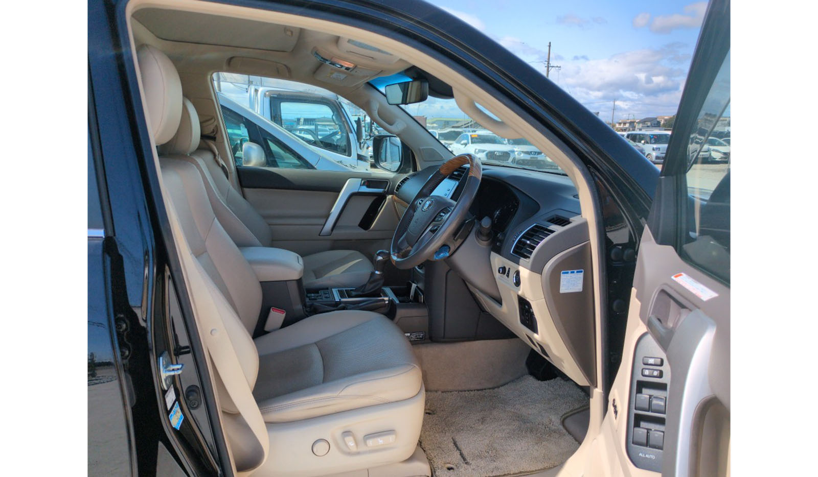 2023 Toyota Land Cruiser Prado TZ-G image-6