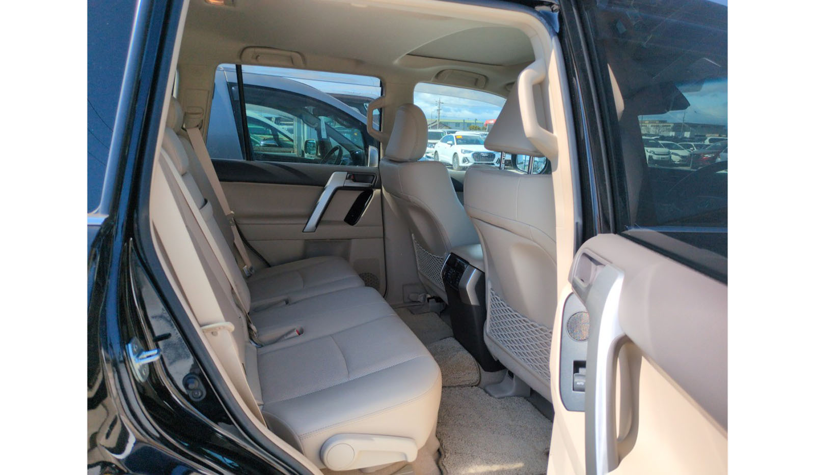 2023 Toyota Land Cruiser Prado TZ-G image-7