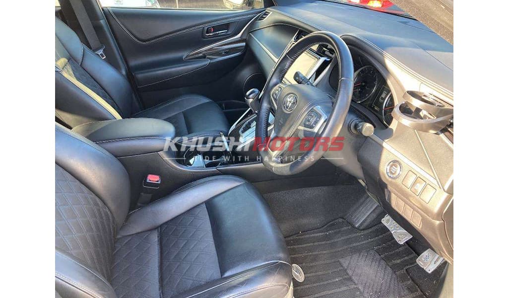2015 Toyota Harrier image-8