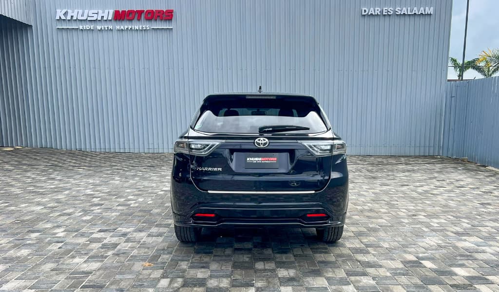 2015 Toyota Harrier image-17