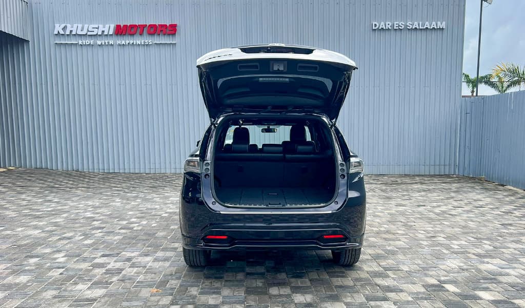 2015 Toyota Harrier image-19