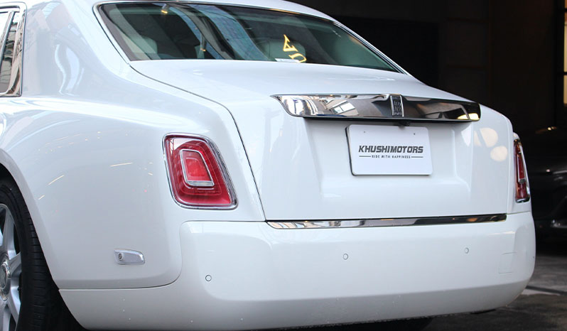 2019 Rolls Royce Phantom image-5