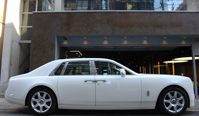 2019 Rolls Royce Phantom image-8