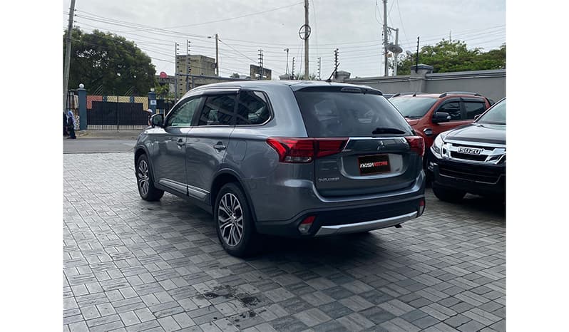 2016 Mitsubishi Outlander 20G image-8