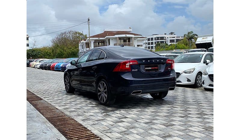 2016 Volvo S60 D4 image-10