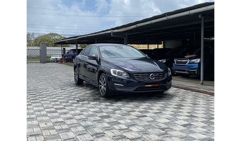 2016 Volvo S60 D4 image-18