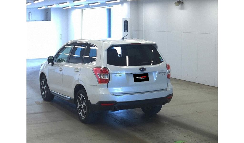 2013 Subaru Forester image-4
