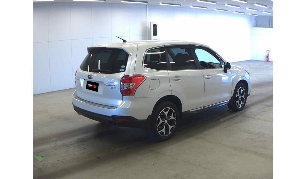 2013 Subaru Forester image-5