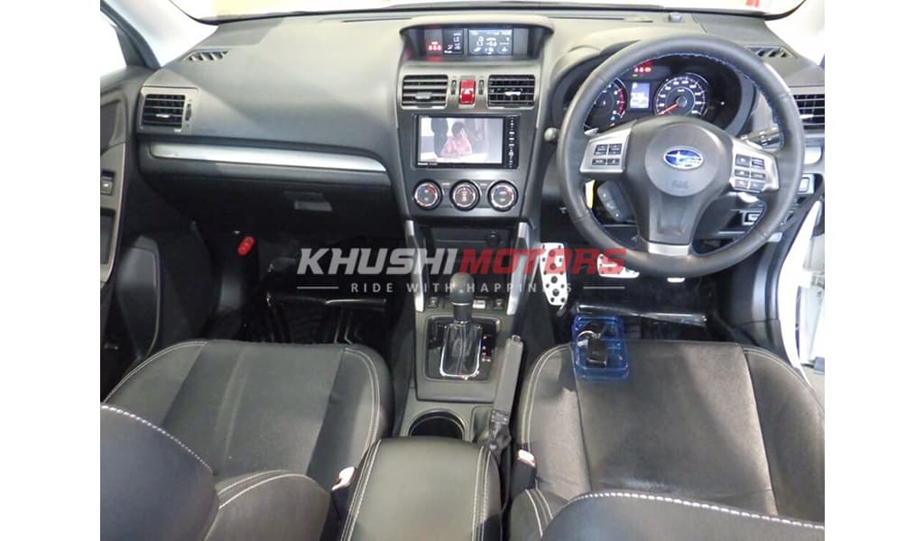 2013 Subaru Forester image-6