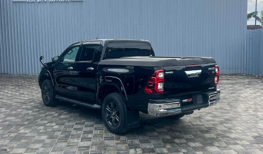 2021 Toyota Hilux image-15